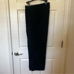 Men’s Tommy Hilfiger Straight Fit Pleated Front Pants Navy Blue Size 34 x 30